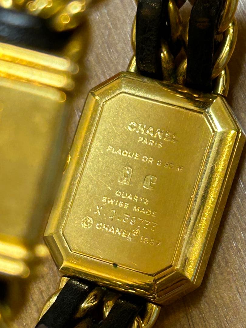 な*ん様 CHANEL ゴールド ブラック オクタゴナル時計　シャネル