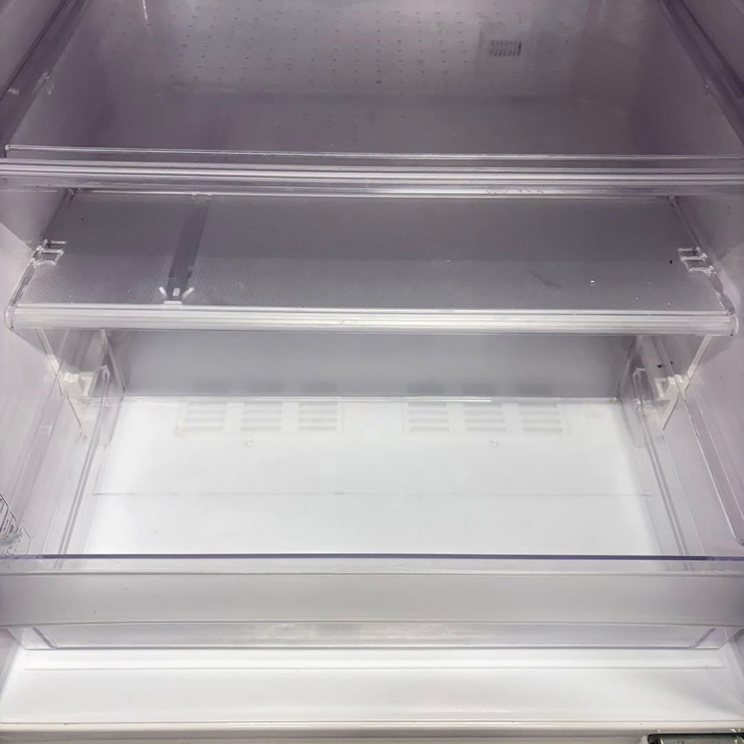 703 日立　中型冷蔵庫　大型　小型　一人暮らし　3ドア　右開き　スリムサイズ