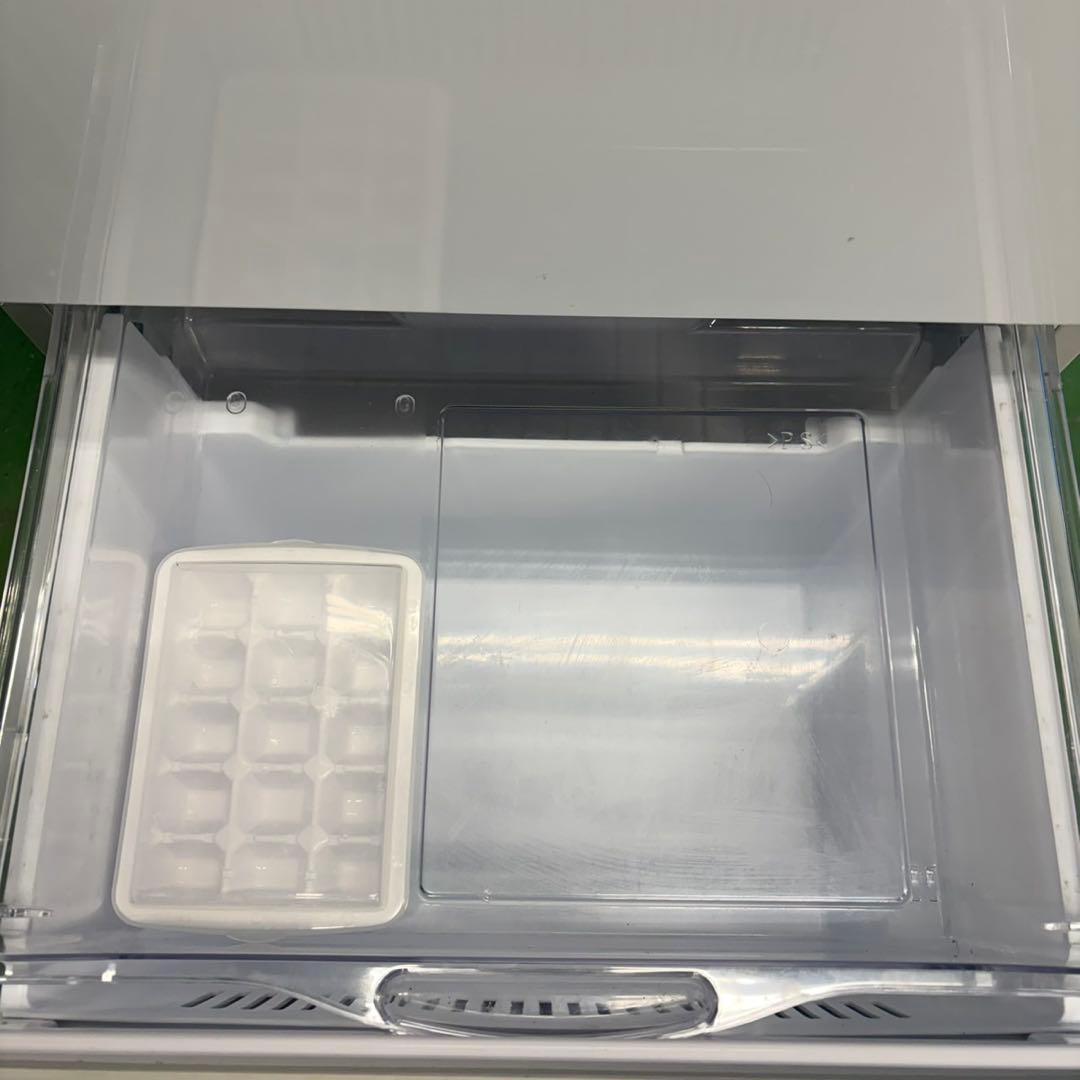 703 日立　中型冷蔵庫　大型　小型　一人暮らし　3ドア　右開き　スリムサイズ