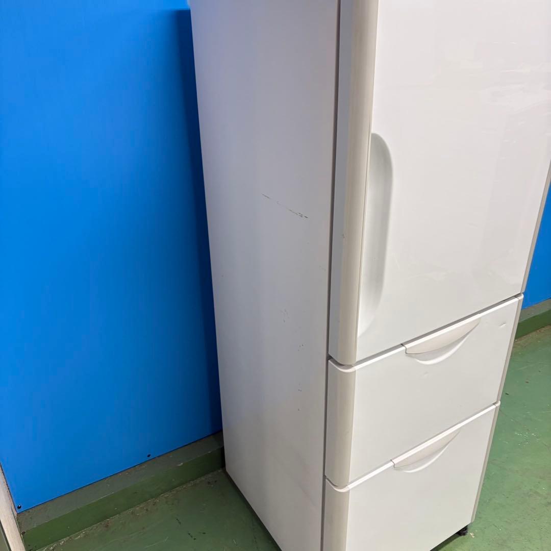 703 日立　中型冷蔵庫　大型　小型　一人暮らし　3ドア　右開き　スリムサイズ