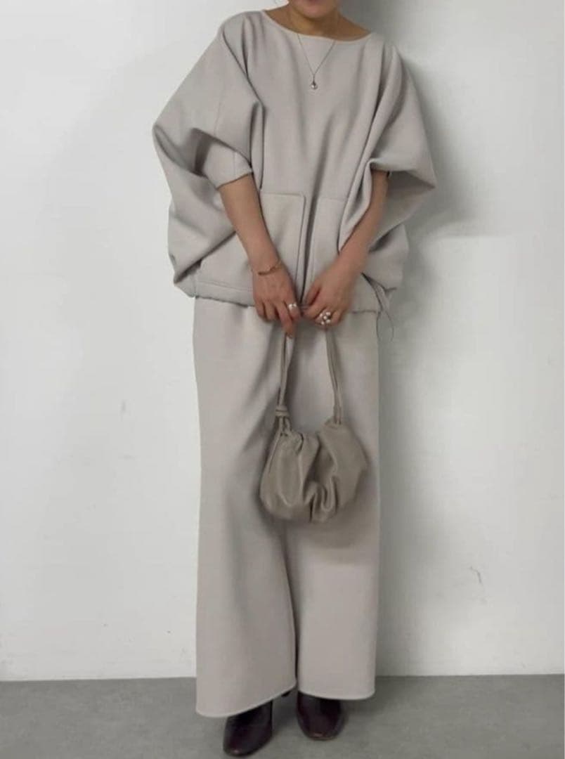 ビアズリー　リップルダンボール トップス　グレージュ　　今季新品