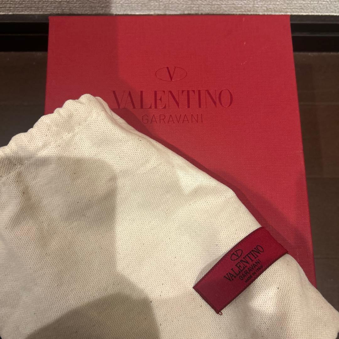 VALENTINOスタッズショルダーバック