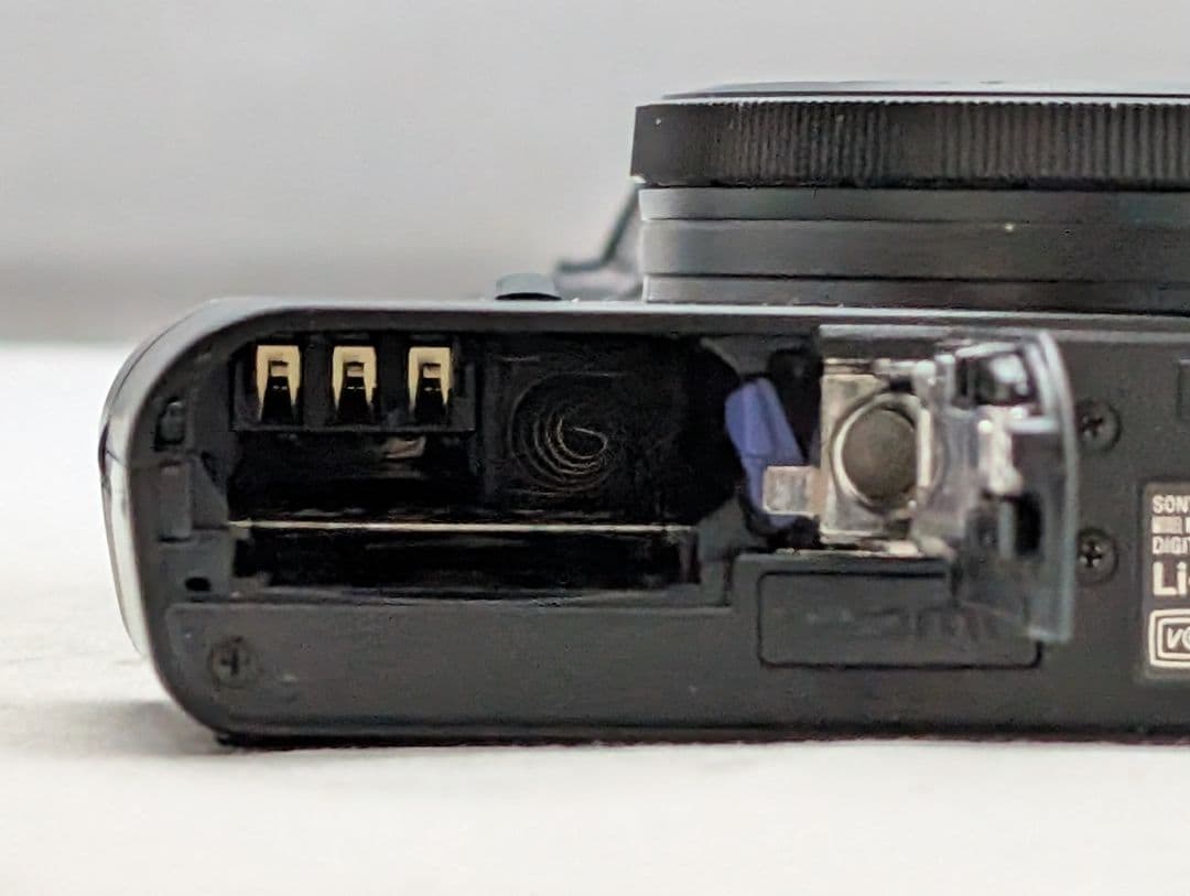 ☆初代モデル☆ ソニー サイバーショット DSC-RX100 大人気コンデジ