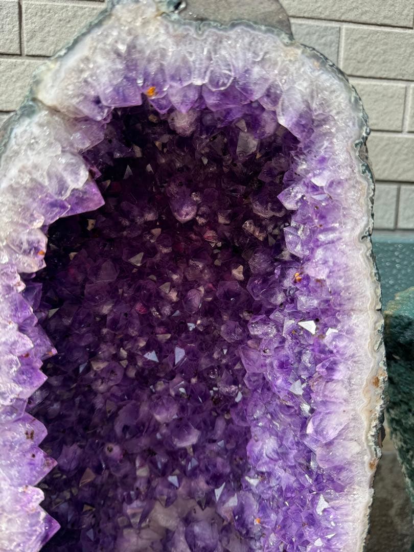 【希少】アメジストドーム　（高さ51㌢幅20㌢約25キロ）