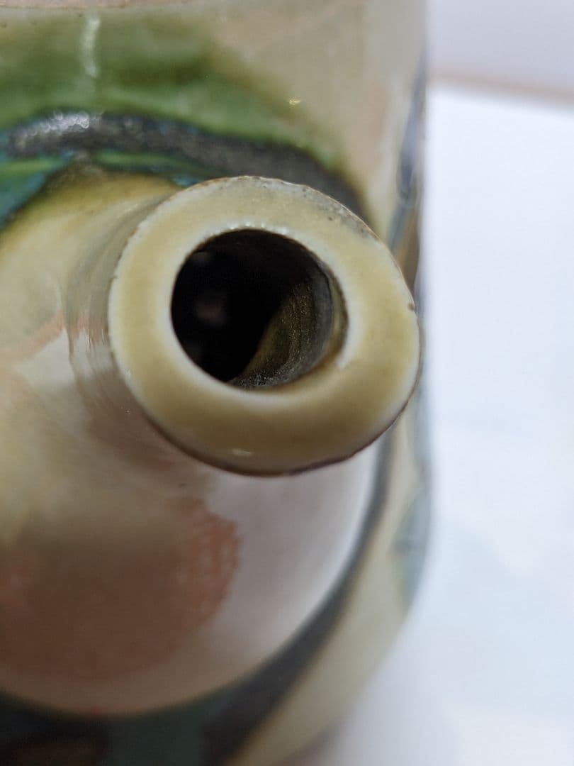 ♦民藝 琉球焼 緑釉流し掛け 箆彫り 草花文 水注 ポット 沖縄 やちむん骨董品