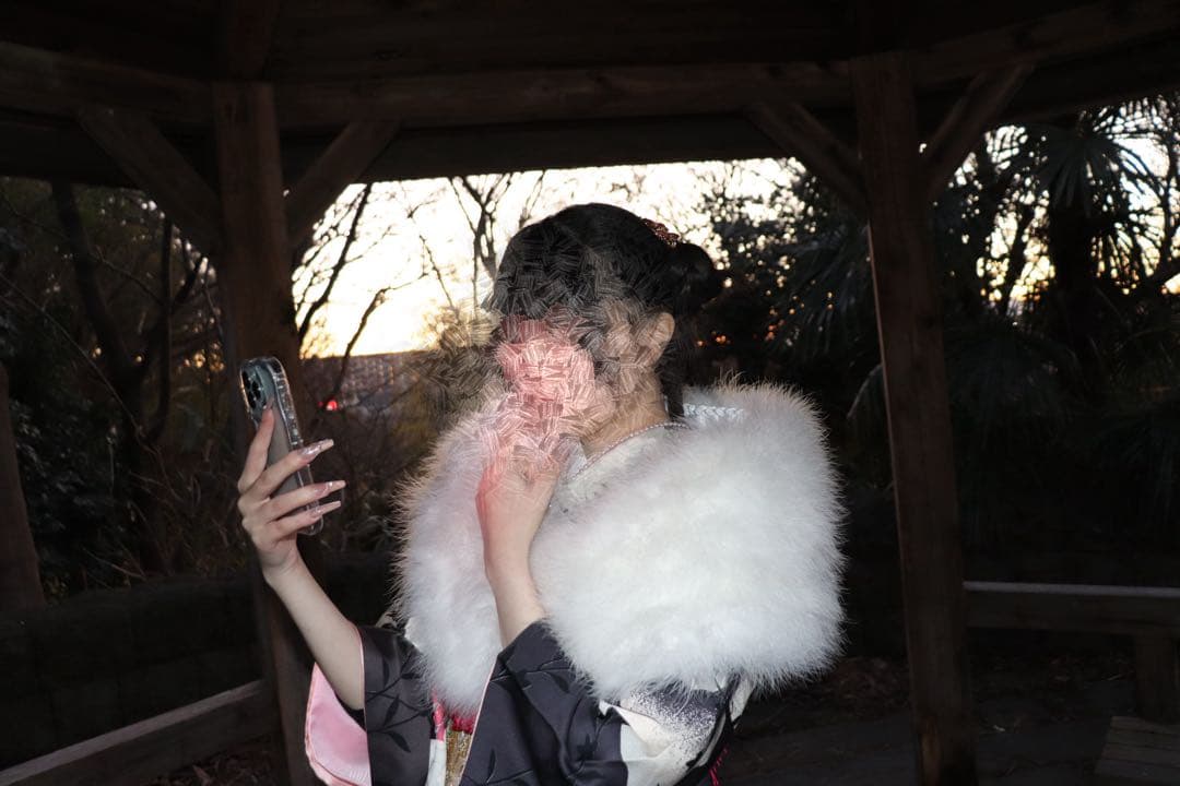 【成人式・前撮り】振袖 フルセット 黒×ピンク 古典柄 ファーショール付き 美品