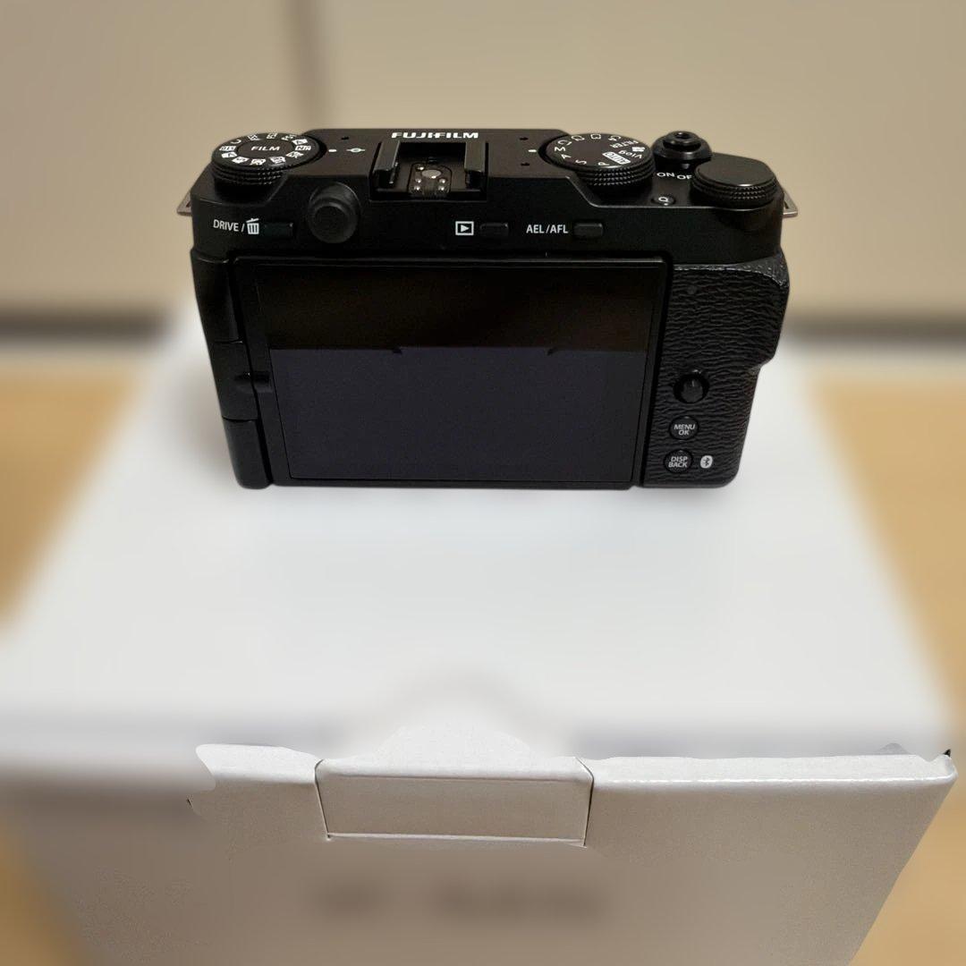 新同品【FUJIFILM】X-M5 ブラック本体