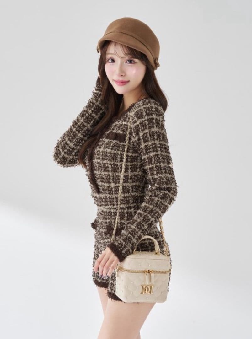 Darich ダーリッチ【ゴールドパーツ】キルティングパールスクエアミニバッグ