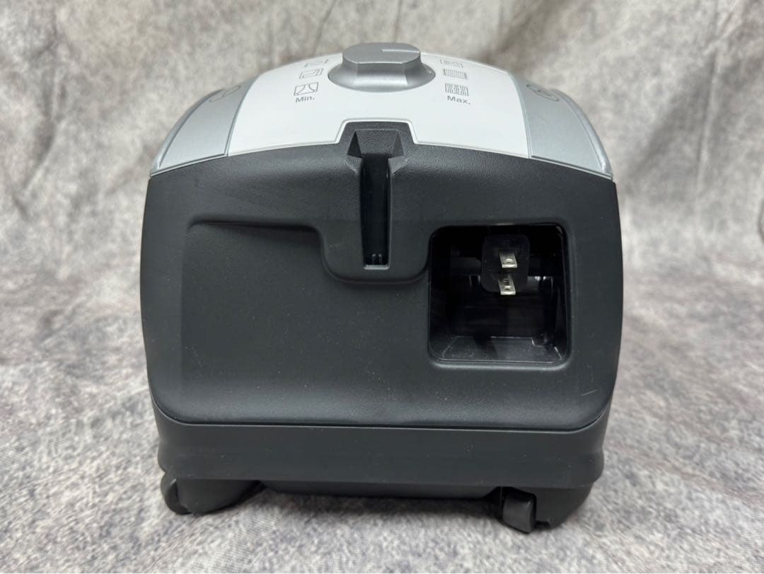 Miele ミーレ 掃除機 Compact C1 SCA03 白