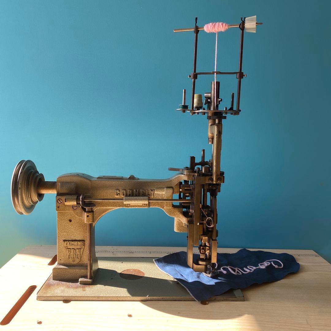 アンティーク　ミシン　Cornely FBN 鑑賞用