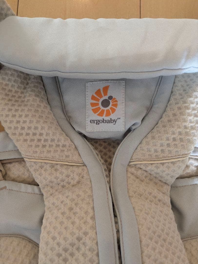 ergobaby オムニブリーズ 抱っこ紐 ベージュ お値下げしました＊