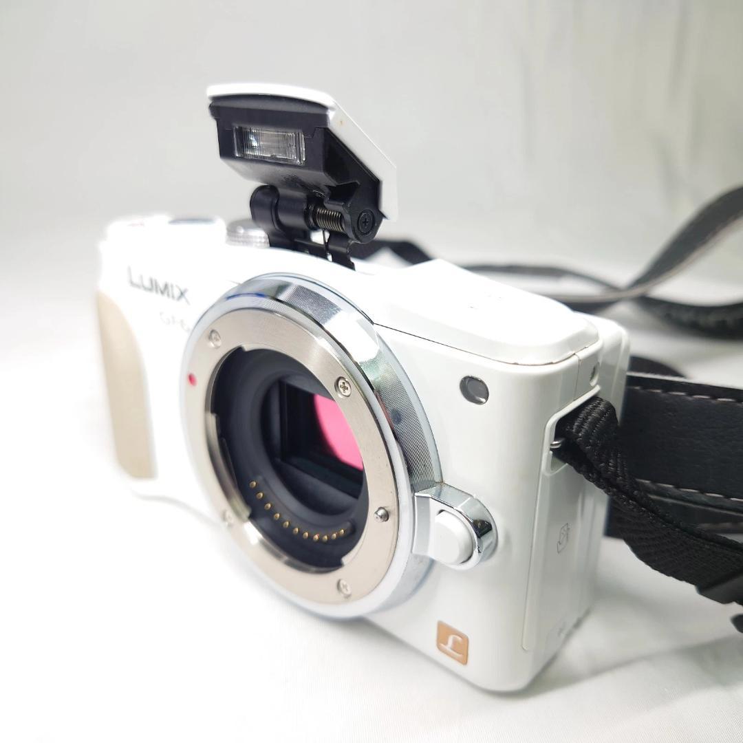 パナソニック LUMIX DMC-GF6 ホワイト 一眼レフカメラ 動作確認済み