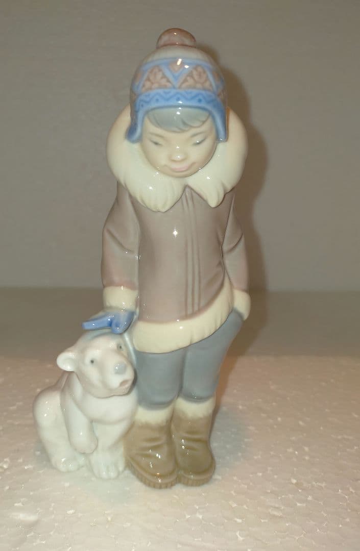 リヤドロ 　エスキモーライダース、エスキモーの少年と小熊、小熊とエスキモー3体