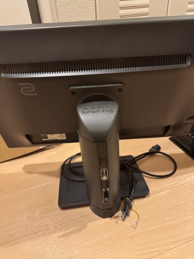 BenQ XL2411P ゲーミングモニター 24インチ 本体