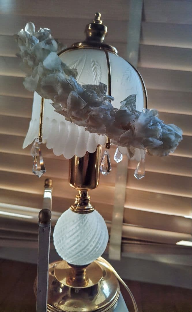 フランスアンティーク✨️布花冠・テーブルランプ ２点セット ブロカント