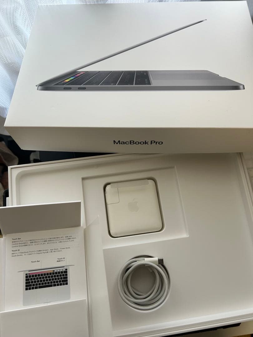 MacBook本体 MacBook Pro 13-inch, 2019