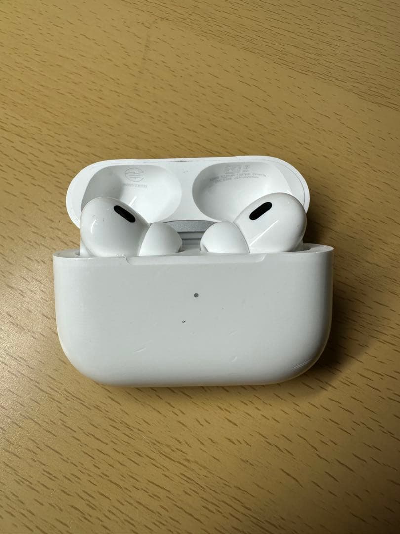 H*l様 中古 純正 Apple AirPods Pro2 第2世代　USB-C