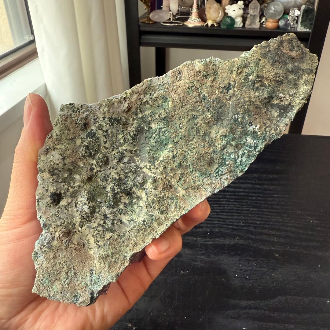 天然石タイチンルチルクォーツ共生アメジストの原石　置物　鉱物NO.011408