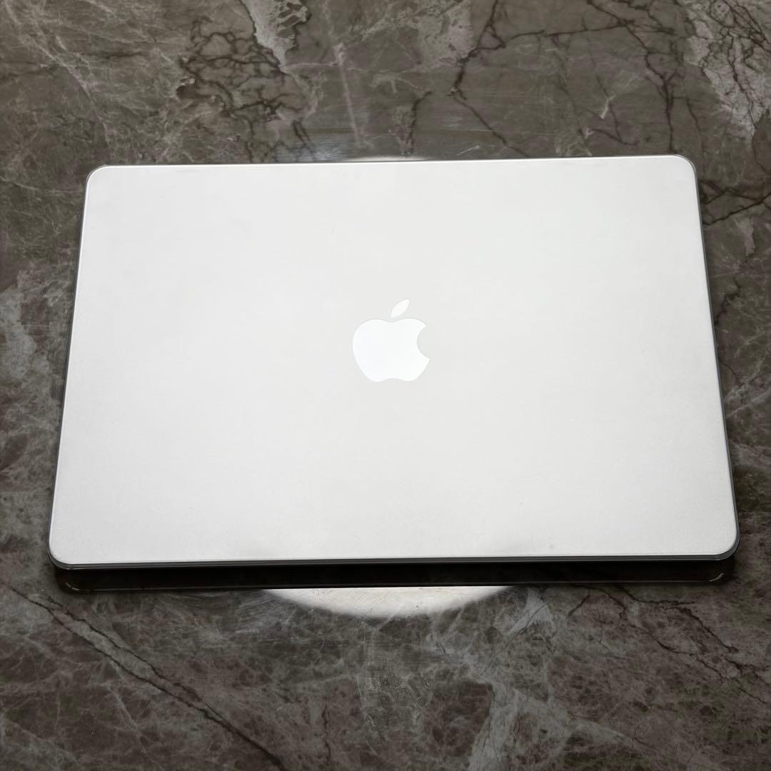 MacBook Air M3 シルバー 13インチ US配列