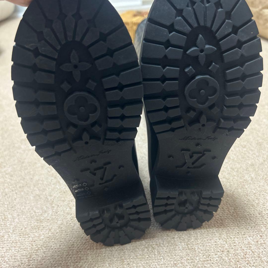 新品未使用 ルイヴィトン ブラックラバー長靴 ロゴ入り