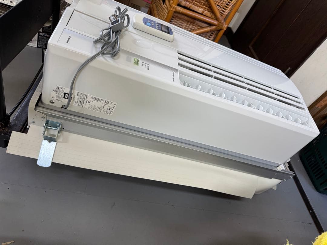 美品✨コロナ　ルームエアコン　ウインドエアコン　2023年製　CW-16A3