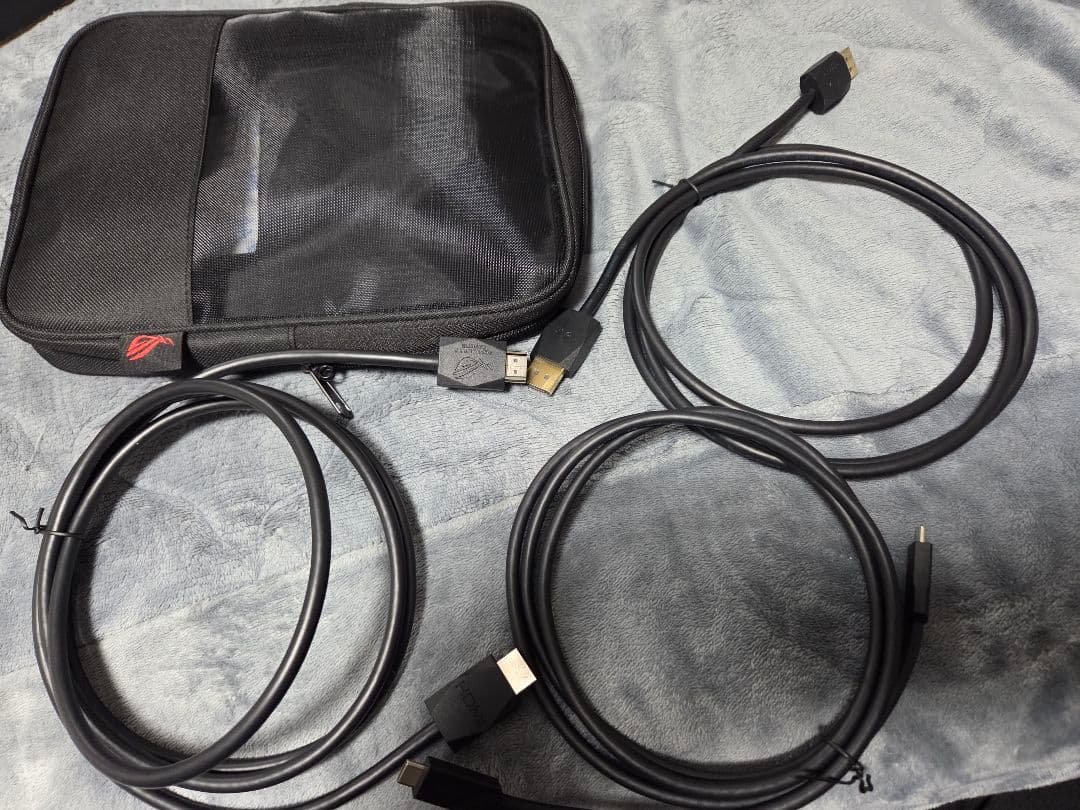 asus　ROG Swift OLED PG32UCDM　4k 240hz