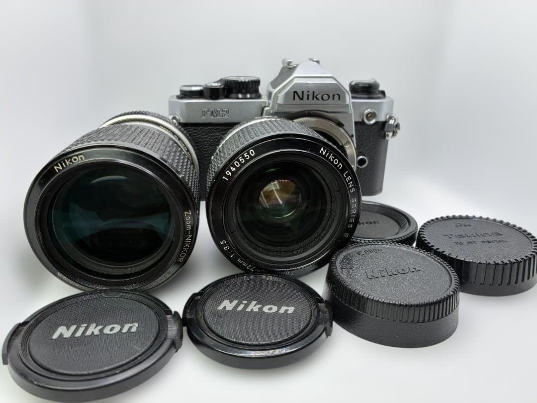 Nikon New FM2 silver 前期ハニカムシャッター幕+ズームレンズ