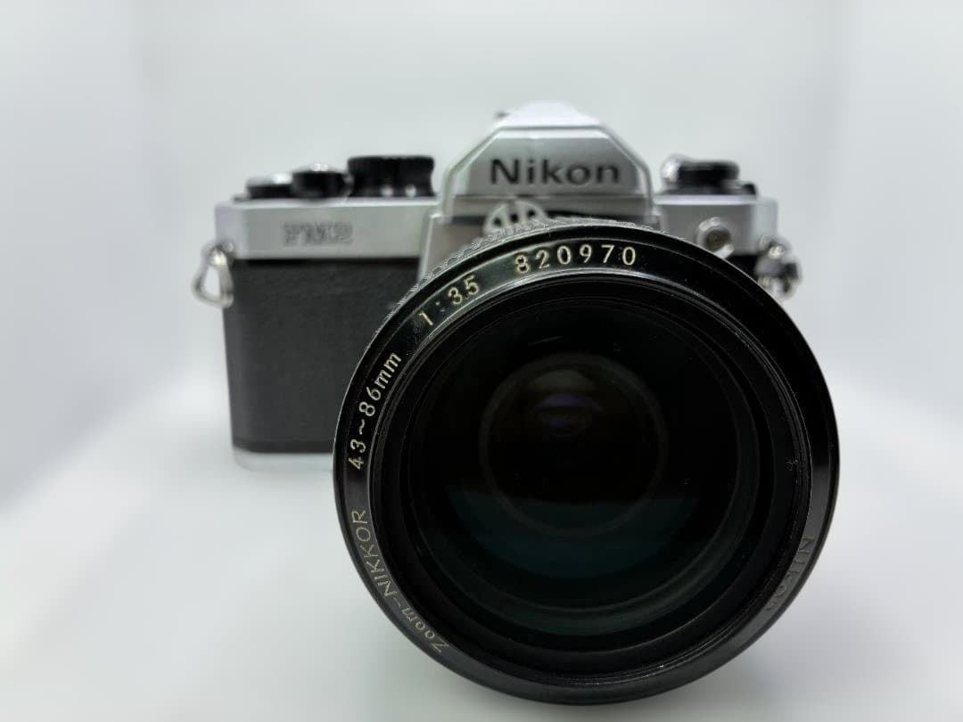 Nikon New FM2 silver 前期ハニカムシャッター幕+ズームレンズ