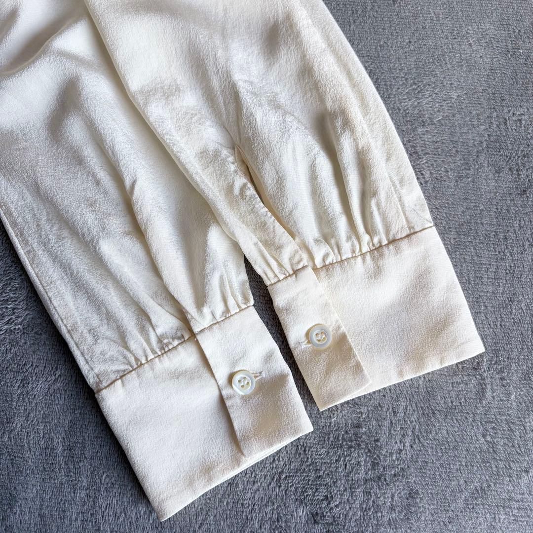 yumiso様プラダ ブラウス ボウタイ リボンタイ シルク100% アイボリー