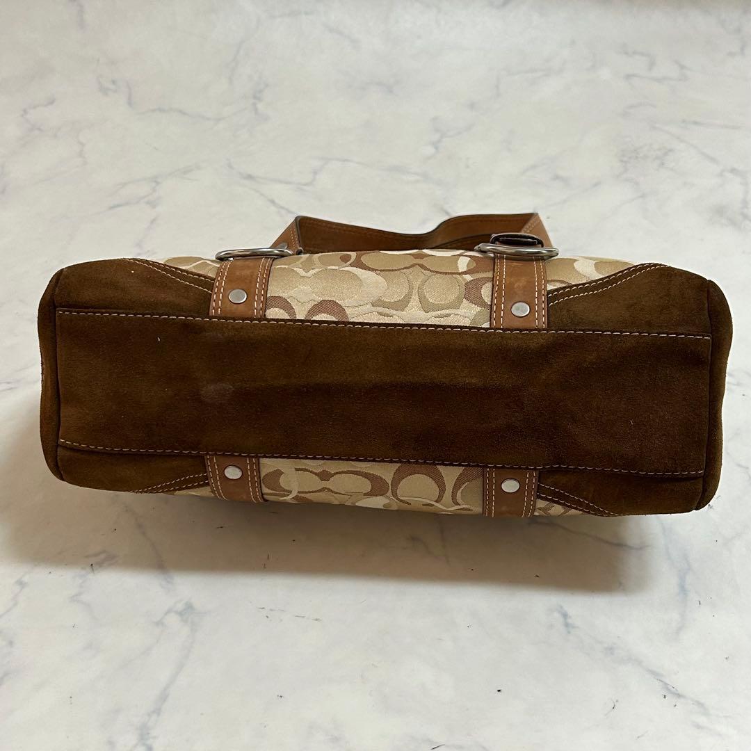 美品 コーチ ハンドバッグ シグネチャー チャーム付 レザー本革 ターンロック