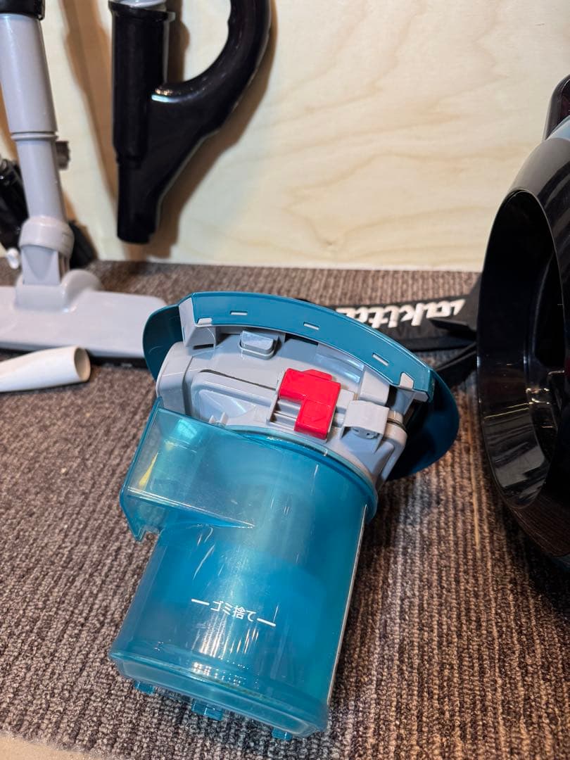 最終値下げ　Makita CL500D 中古品　掃除機 本体・ホース・ノズル付き