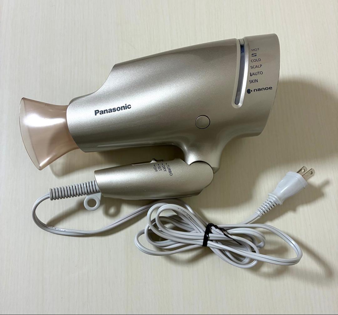Panasonic ヘアドライヤー ナノケア　EH-NA9G