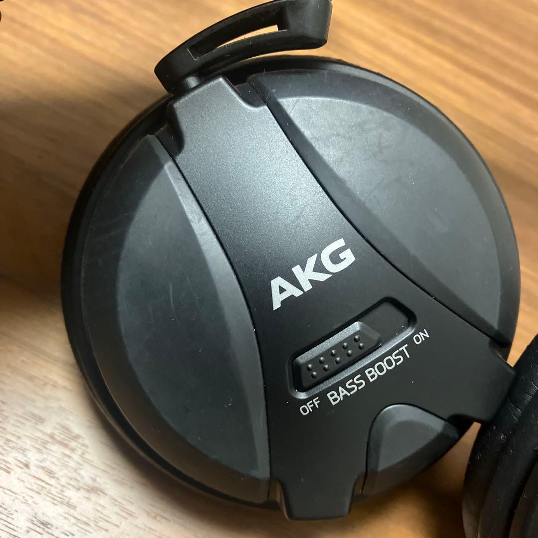 AKG DJ181 UE - 究極の低音 DJ用ヘッドホン ブラック