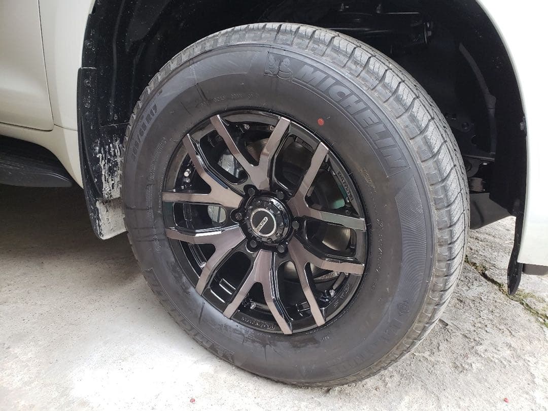 【引取限定】レイズ　デイトナFDX F6 ランクルプラド・ハイラックス