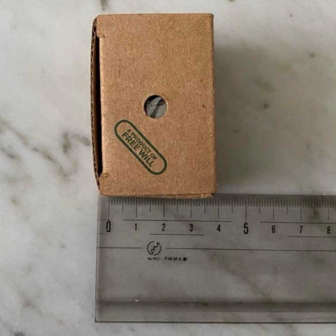 ｛VOLVO｝　ブラック水筒カバー ＆ シルバーミニチュアカー　2点セット