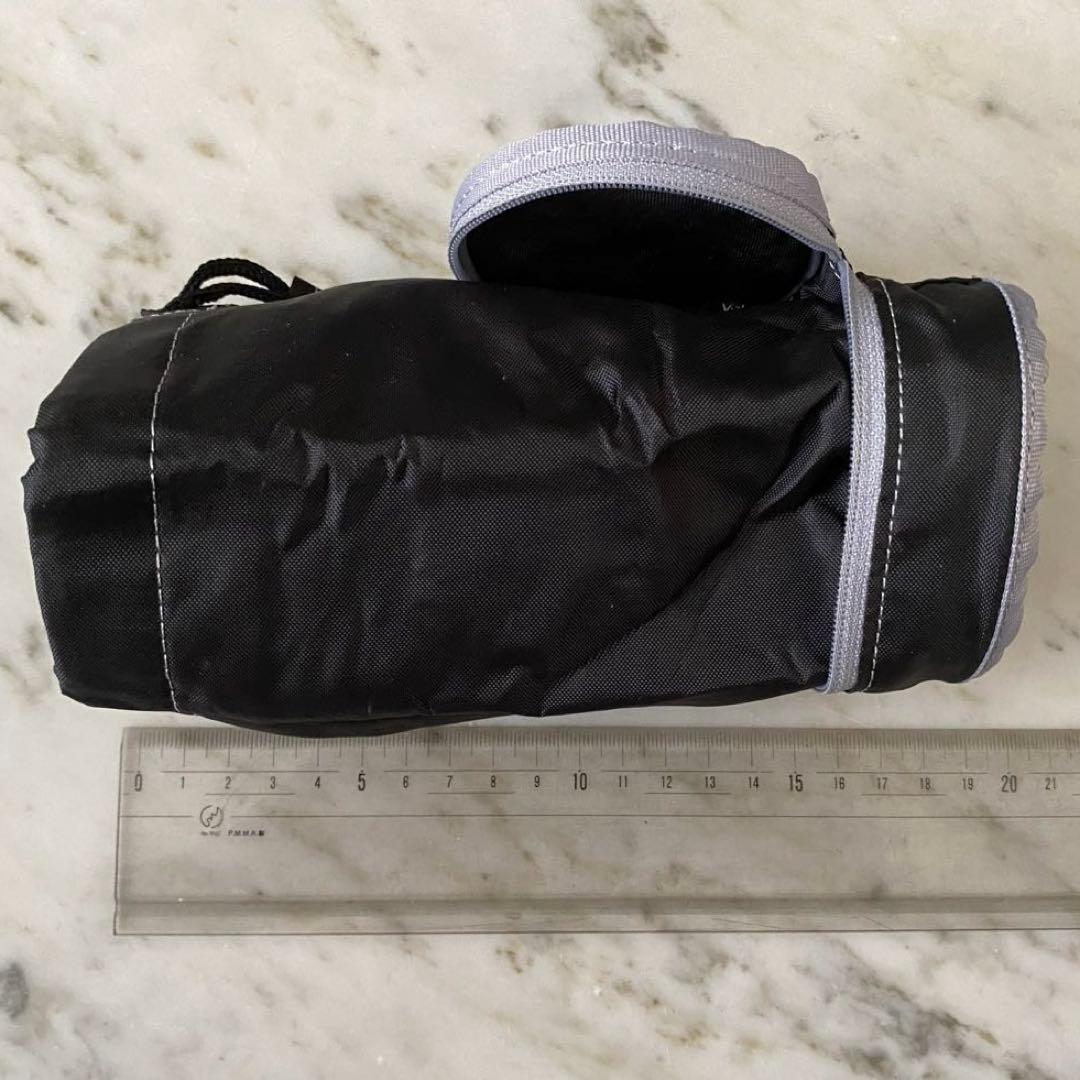 ｛VOLVO｝　ブラック水筒カバー ＆ シルバーミニチュアカー　2点セット