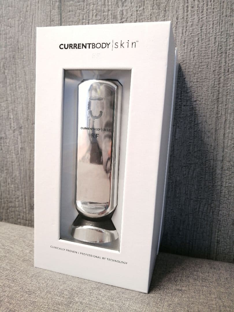 CurrentBodyカレントボディ Skin RF美顔器　専用ジェル新品付き