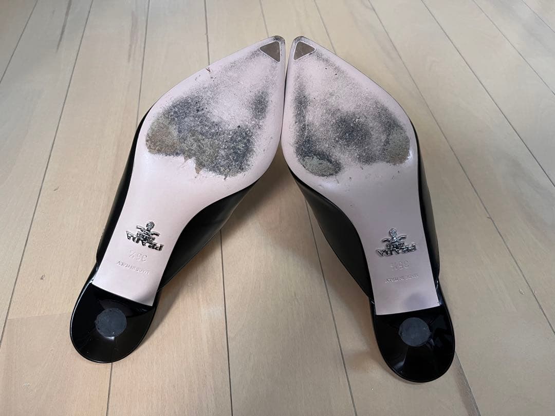 PRADA★黒 ポインテッドトゥミュール