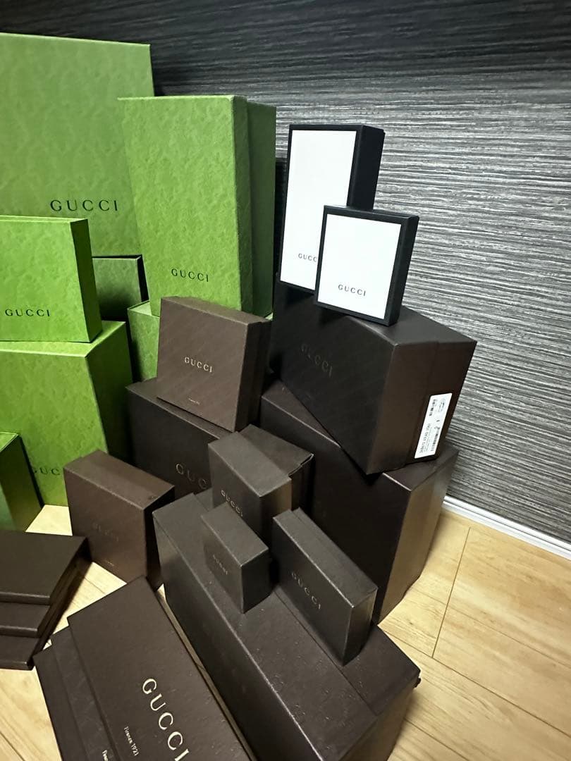 GUCCI グッチ 空箱 ギフトボックス 紙袋 ショップ袋 保存袋 付属品