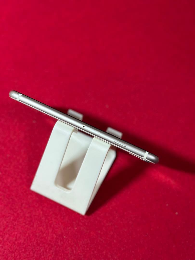 【4809】iPhone SE3第3世代スターライト 256GB simフリー