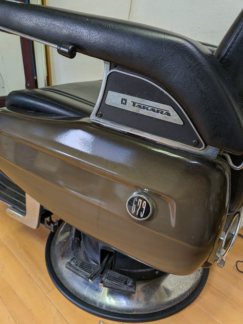 希少！タカラベルモント PROSTAFF 879 バーバーチェア