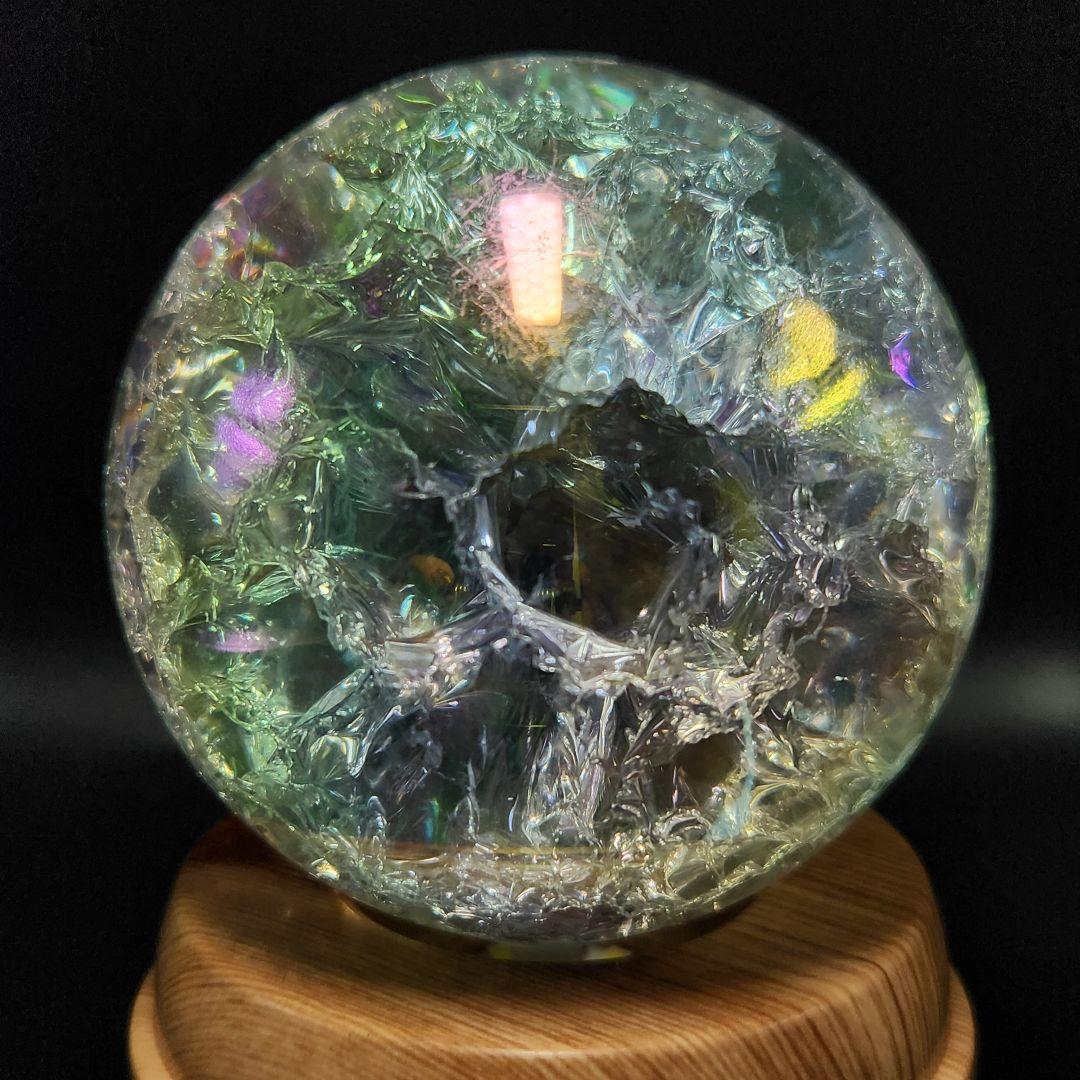 【新品】エンジェルオーラクラック水晶スフィア 特大★約78㍉サイズ★回転台座付き