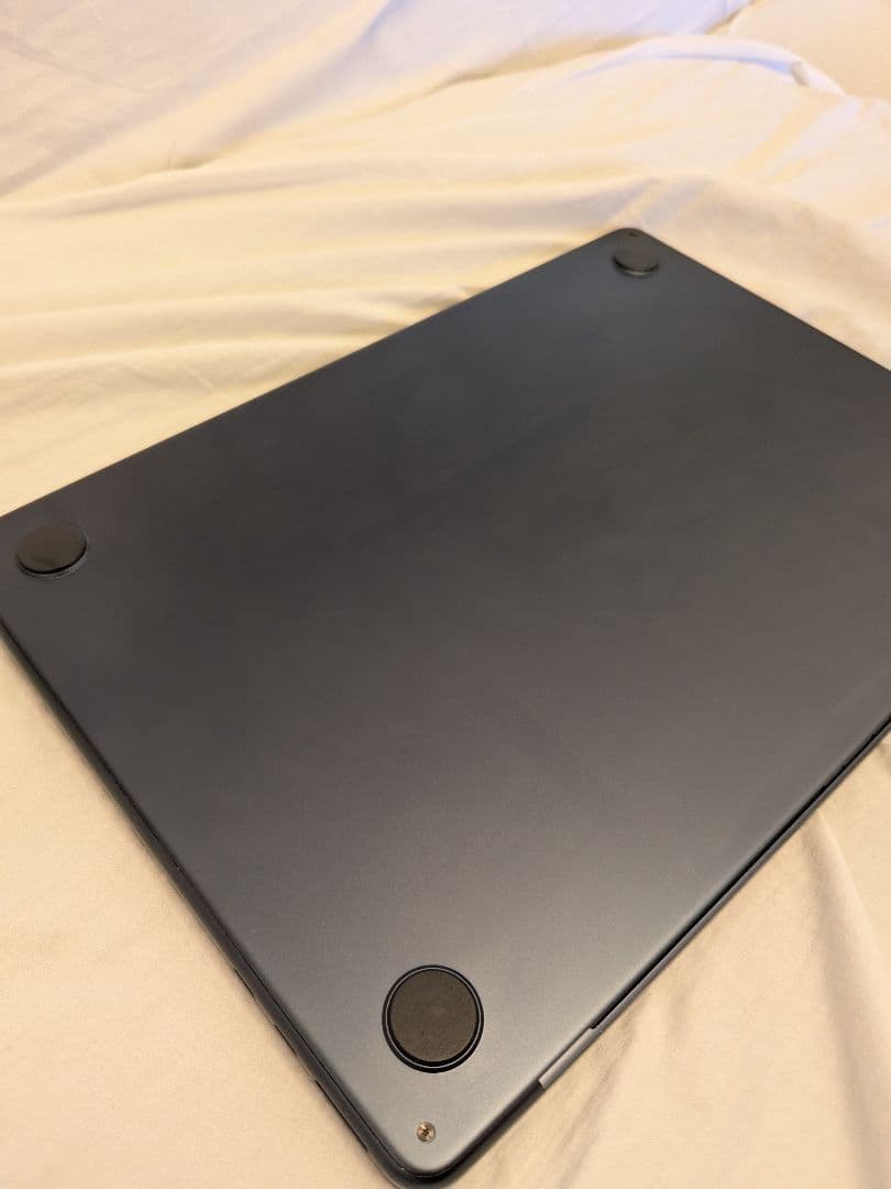 MacBook本体 MacBook Air M2 13.6 16G 256G