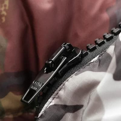 CELINE ナイロン ロゴ カモフラージュ プリント ダウンジャケット