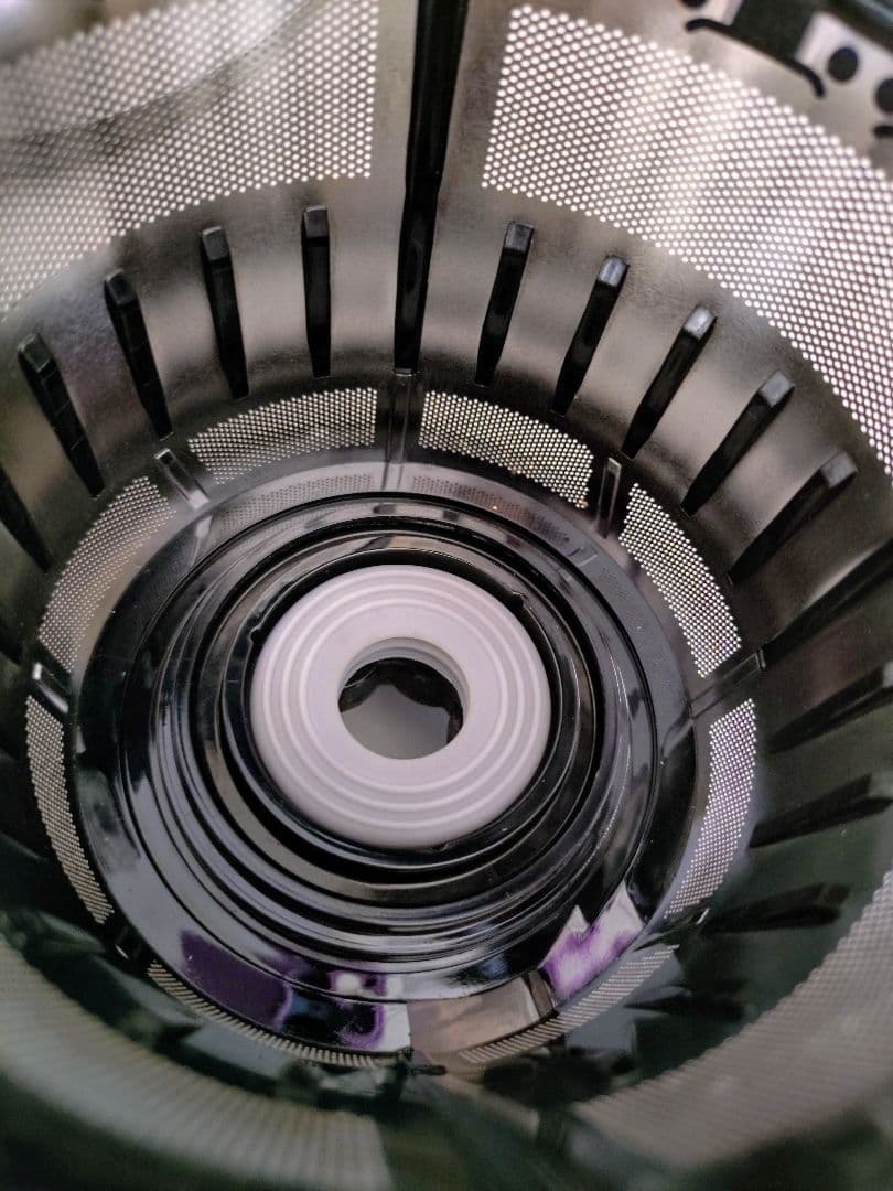 クビンス ホールスロージューサー Kuvings EVO-800 (シルバー)