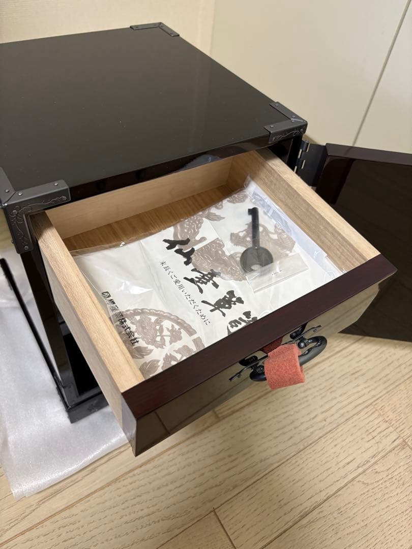 期間限定！　新品未使用　仙台箪笥 牡丹金具 欅産業 船箪笥 小タンス 漆塗り