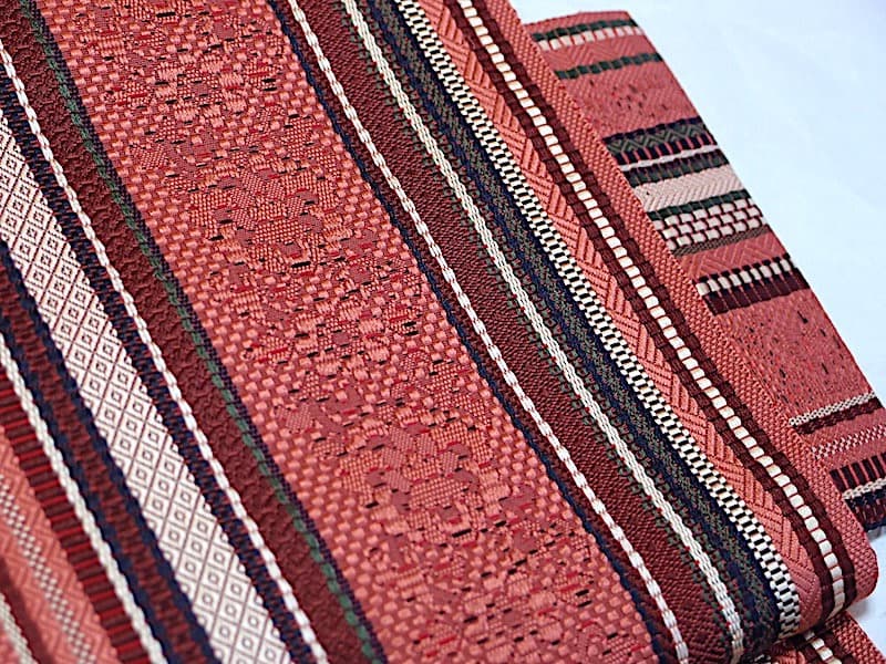 織りの八寸名古屋帯（縦縞に花文）正絹美品