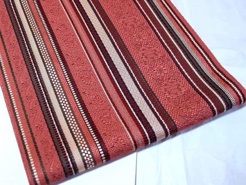 織りの八寸名古屋帯（縦縞に花文）正絹美品