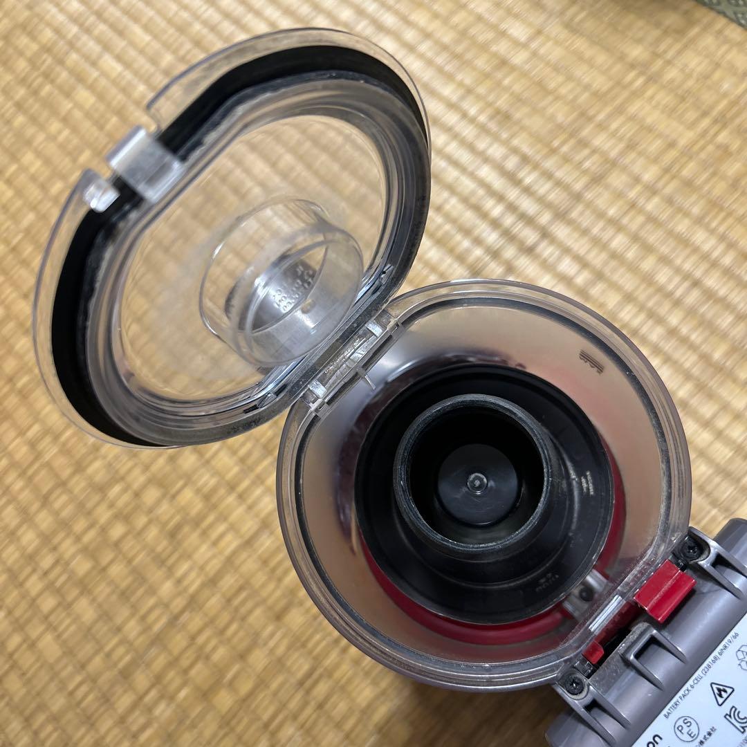 Dyson V8 Slim Fluffy コードレススティッククリーナー