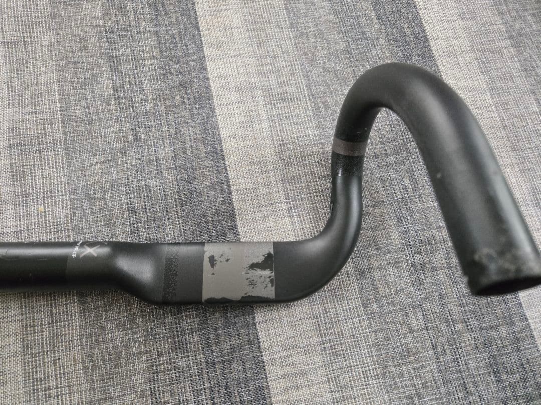 BONTRAGER XXX　カーボンエアロハンドル 31.8mm/42cm